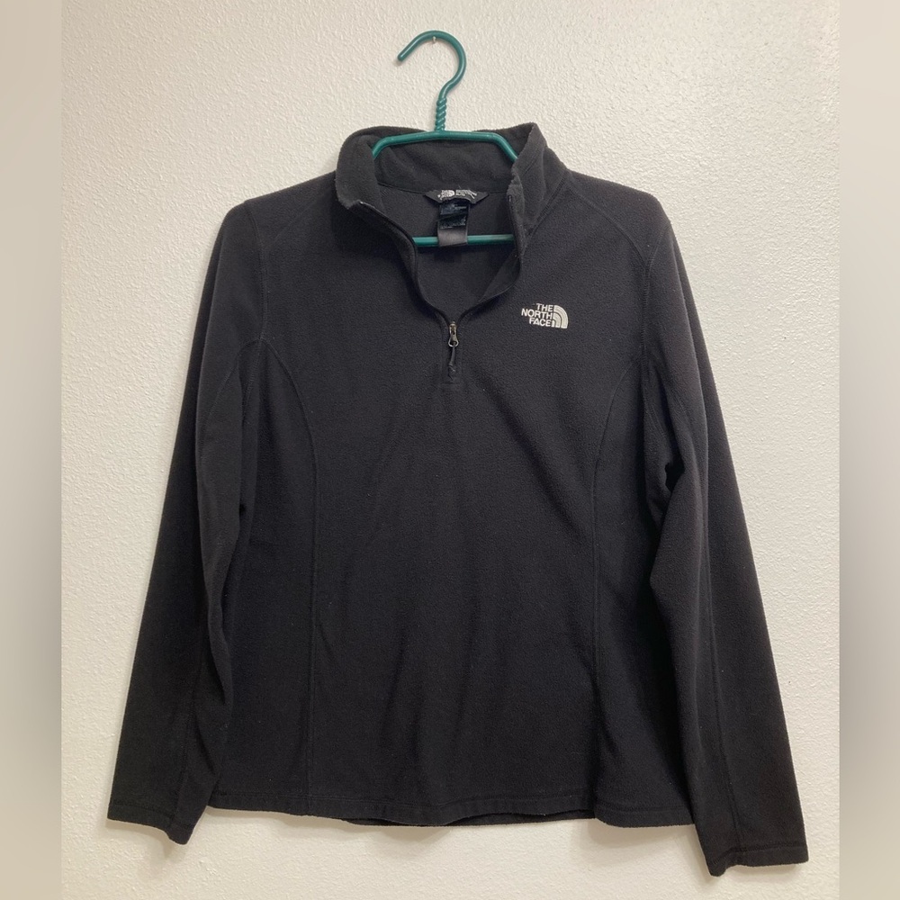 The North Face Women’s Black Fleece Sweater, Pull Over, Embroidered Logo, XL